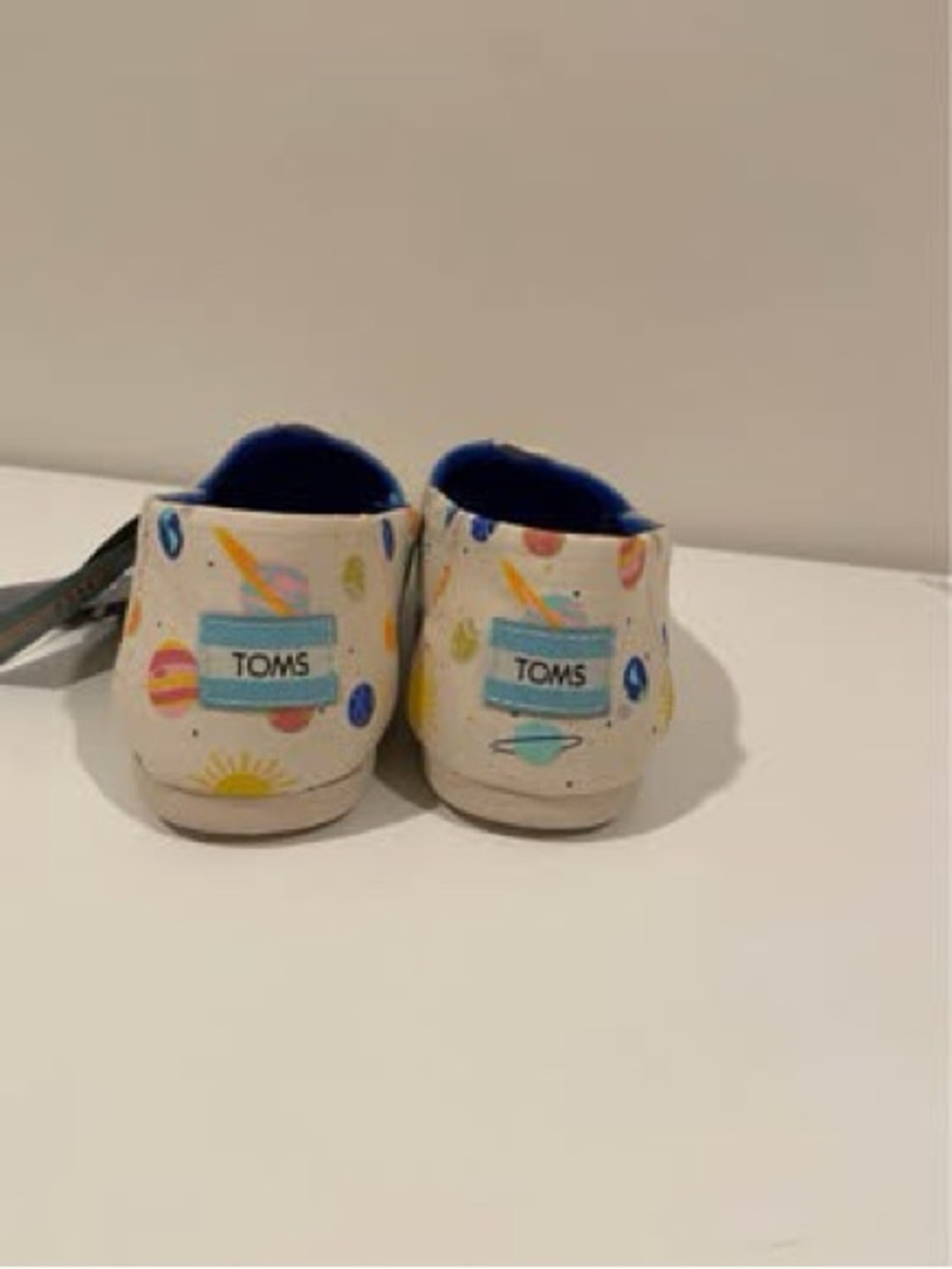 TOMS Kids Planet Print Slip-On Shoes - Cream with Blue Insole - Picture 4 of 6